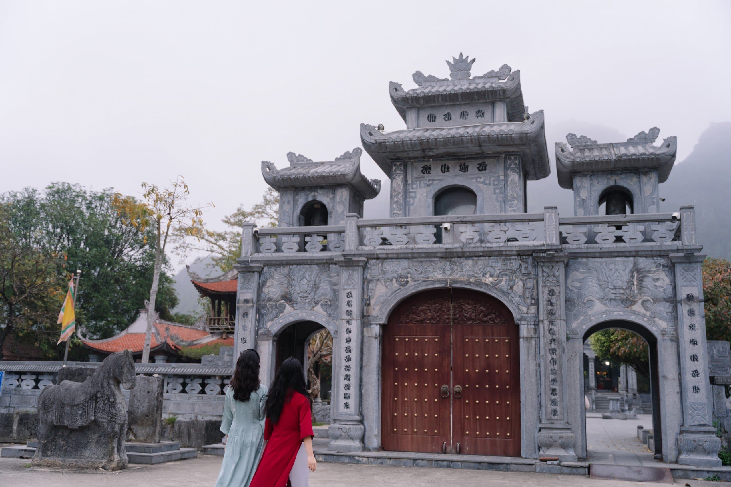 thai-vi-temple-ninh-binh