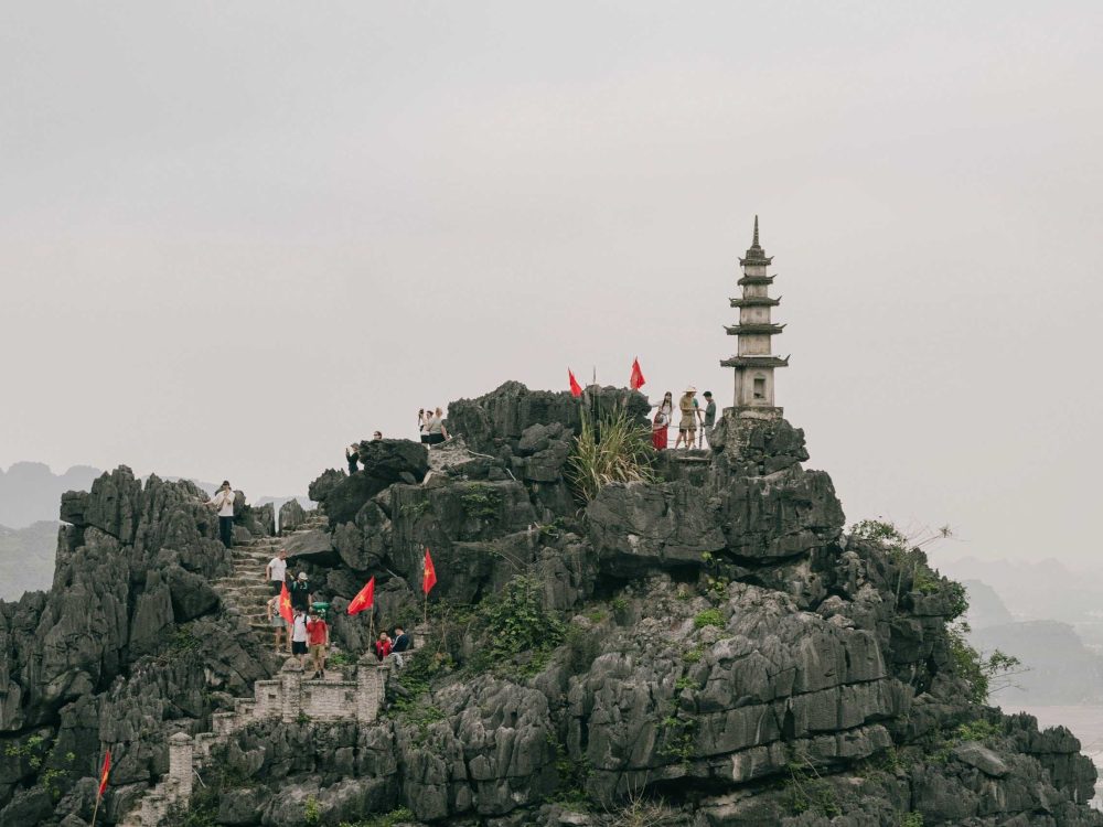 mua-caves-ninh-binh-daiichi-travel